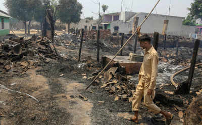 Five civilians killed along IB in heavy firing, shelling by Pak troops