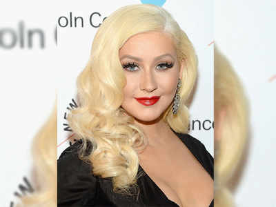 Christina Aguilera : Record label made me feel like a weird Barbie