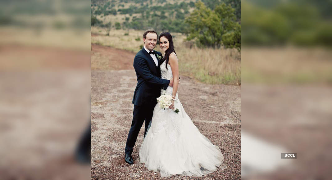 Ab De Villiers And Danielle Pose For The Lensman During Their Wedding