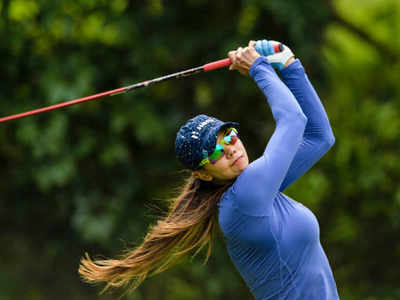 Sharmila Nicollet shares first round lead in China