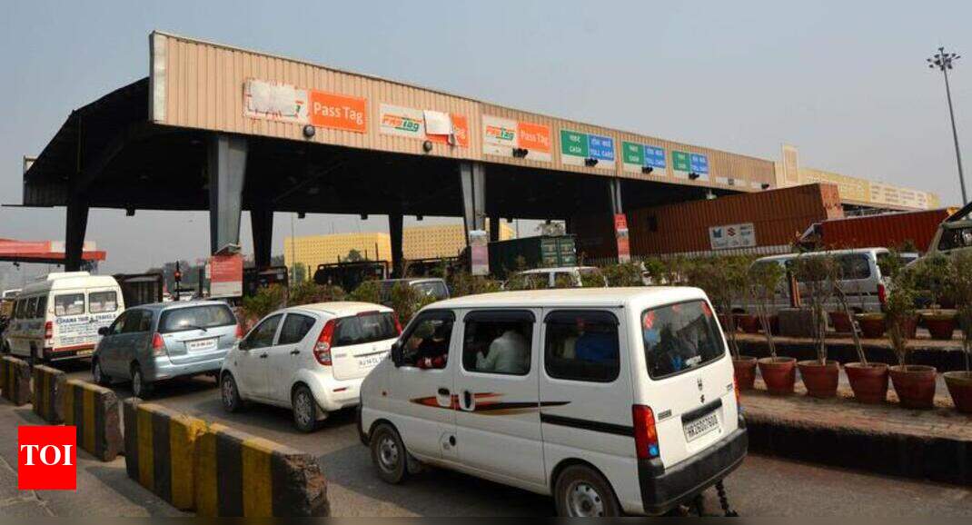 Hero Honda Chowk Uturn for trucks, marshals for toll tag lanes