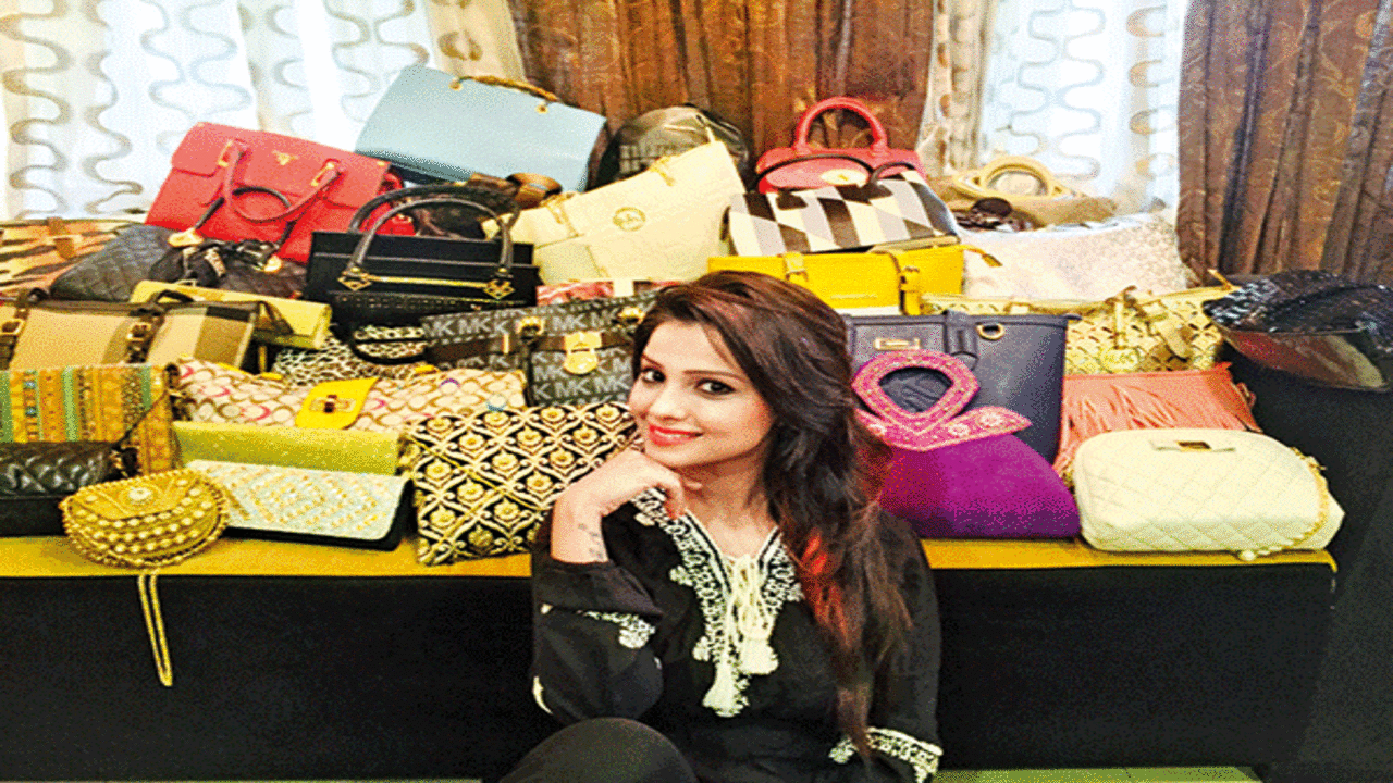 Sana Fashion Handbags Ladies Handbag Wholesale In Delhi, 400g, Size:  Regular at Rs 190/piece in New Delhi