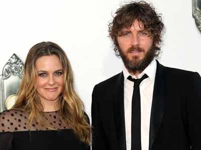Alicia Silverstone files for divorce from Christopher Jarecki