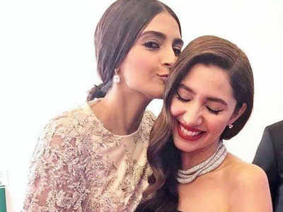 Mahira Khan thanks Sonam Kapoor Ahuja for encouraging her at Cannes