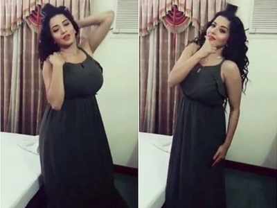 Monalisa’s dance moves on Deepika Padukone’s song 'Lahu Muuh Lag Gaya' are going viral