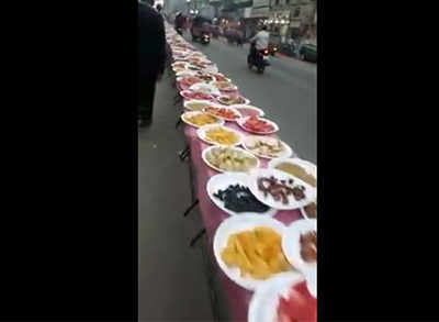 When 1 kilometre long Shahi Iftar of Old City Hyderabad became the buzz