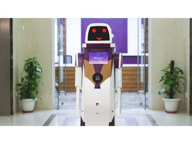 Vistara introduces Rada, first Robot to assist customers at airports