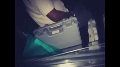 Election officer caught transporting EVM in his car in Palghar
