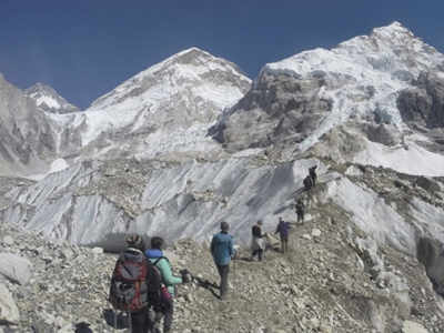 Nepal honours 9 guides for Everest successes on anniversary