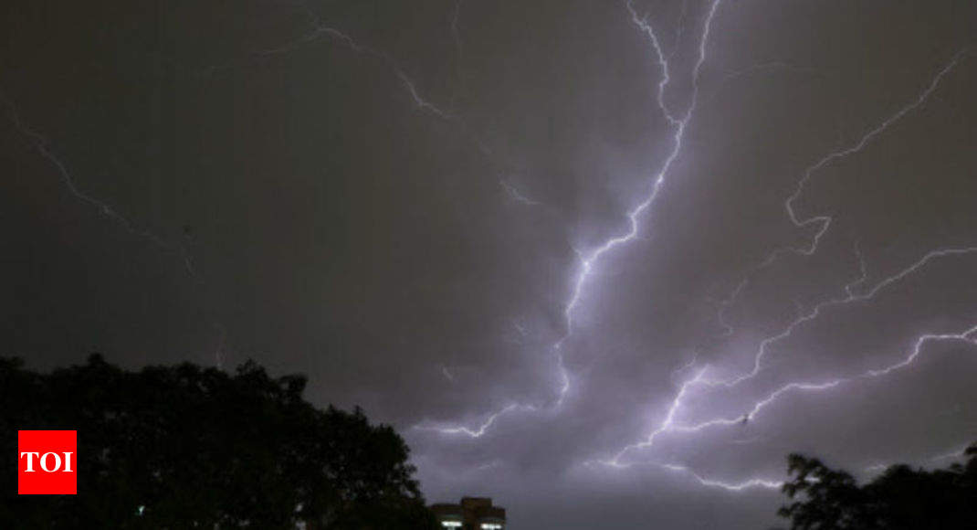 Thunderstorm in UP: Lightning, storms kill 34 in Bihar, UP | India News ...