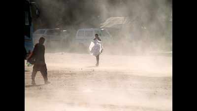 Dust storm hits Chandigarh, adjoining areas