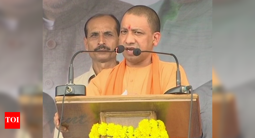Yogi Adityanath: 10 arrested for waving black flags to UP CM Yogi ...
