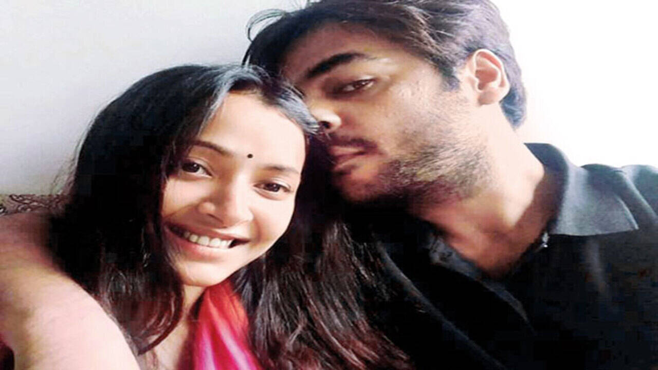 Shweta Basu Prasad engaged to filmmaker beau Rohit Mittal | Hindi Movie  News - Times of India