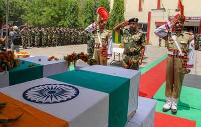 Latest ceasefire violation proves Pak says one thing, does another: BSF IG