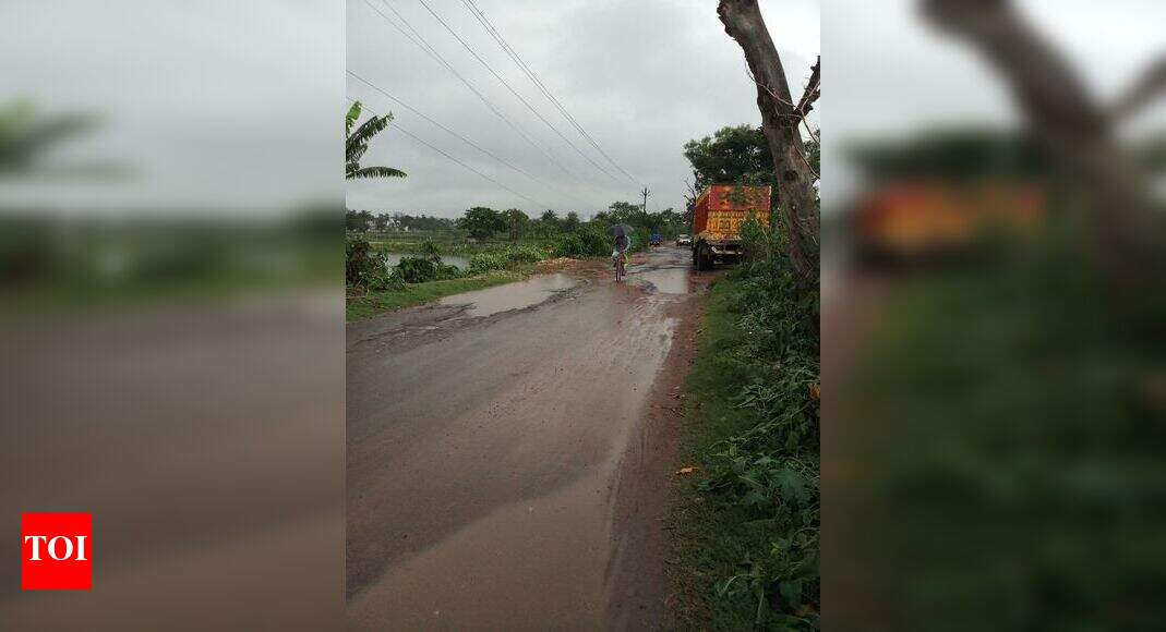 canal bank road connecting Mar New town Times of India