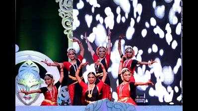 Classical dancers captivate audience at the Deccan College