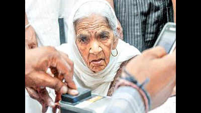 Government's social security pensioners dip by 7 lakh