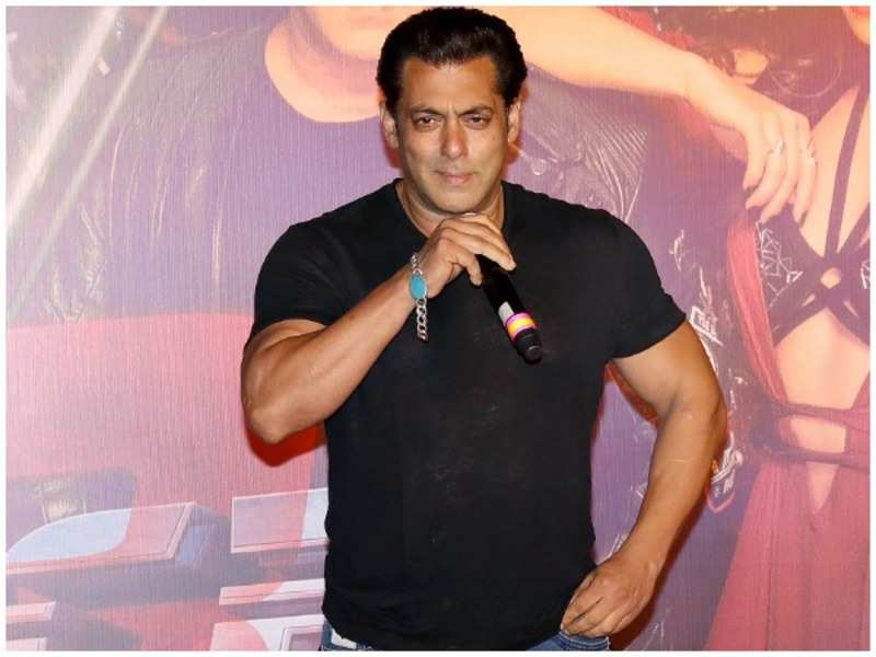Salman Khan to come up with his own theatre chain!