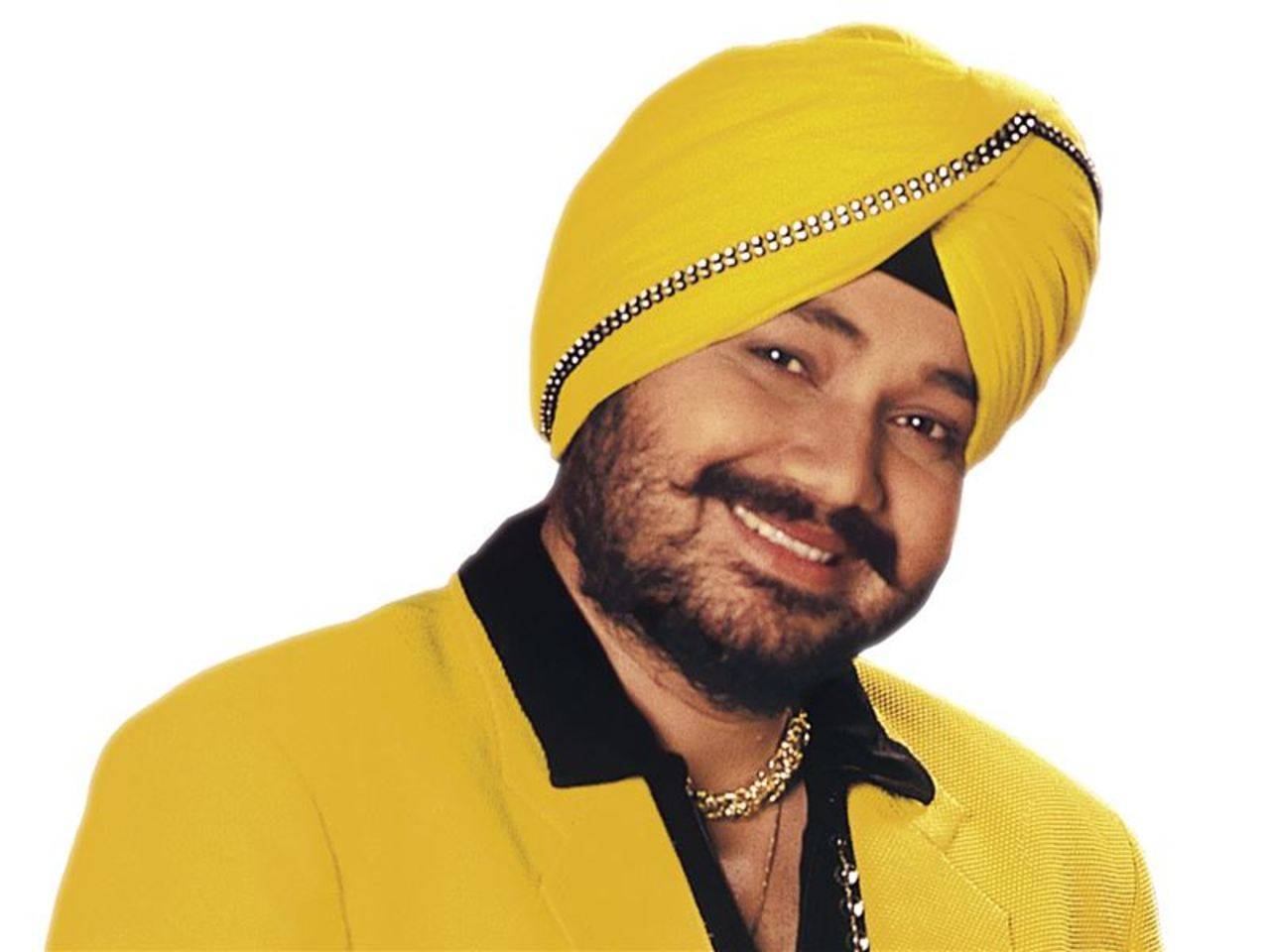 When Daler Mehndi Made Amitabh Bachchan Wait For Three Months To Record a  Song - News18