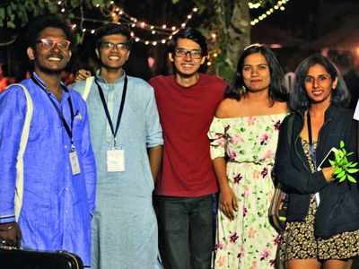 Slam poets say ‘for better or for verse’