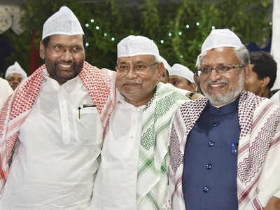Nitish says no discontent in Bihar NDA, slams 'publicity-seeking' party leaders