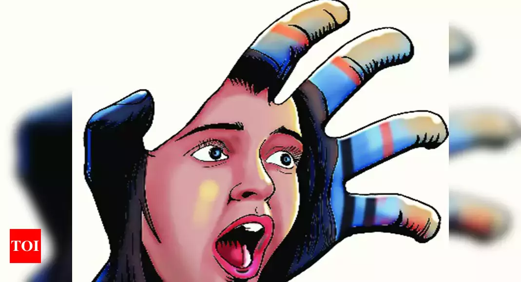14-year-old porn addict in Mumbai rapes elder sister, gets her pregnant |  Navi Mumbai News - Times of India