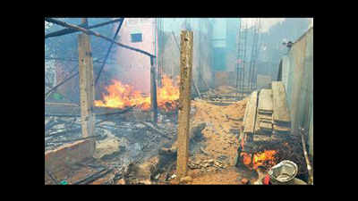 Fire razes huts, 60 Ennore families left homeless