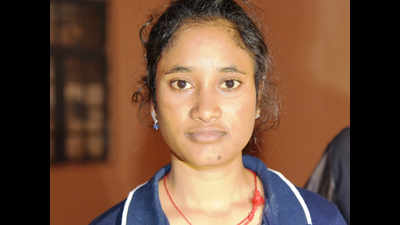 Srikakulam girl felicitated for scaling Mount Everest