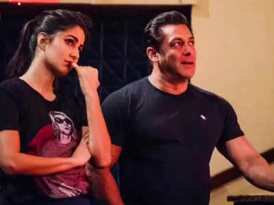 Katrina Kaif and Salman Khan look amused and confused during the Da-Bangg rehearsals