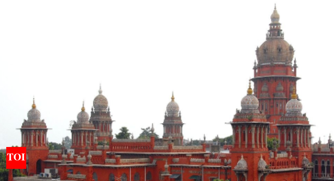 Disqualification of 18 AIADMK MLAs: Madras HC passes split verdict, status quo continues - Times of India