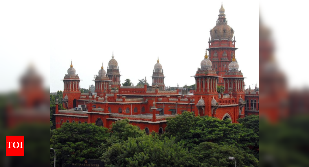 18 MLAs Disqualification Case Verdict Madras High Court Passes Split