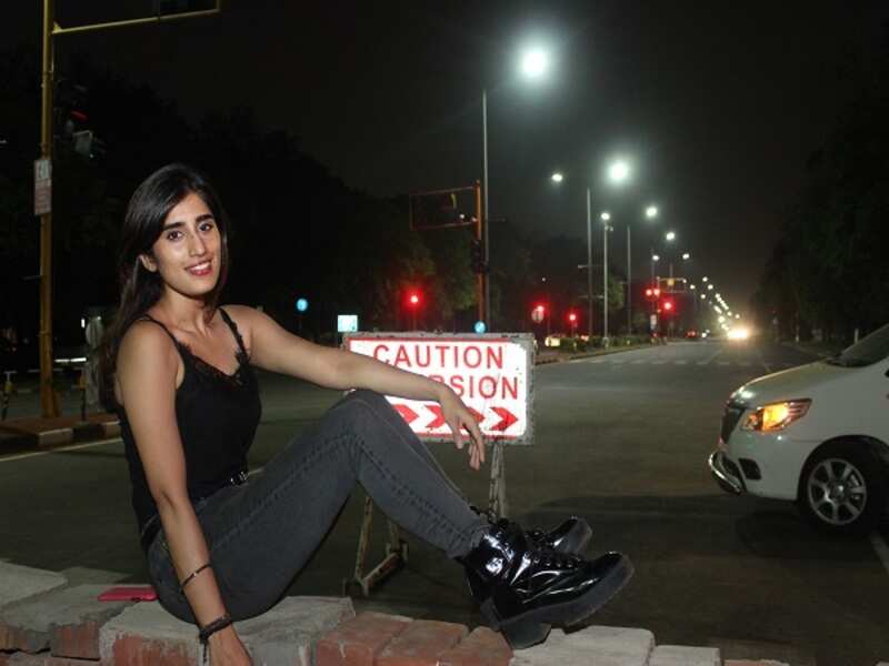 Singer Akasa Singh wants to travel alone Times of India