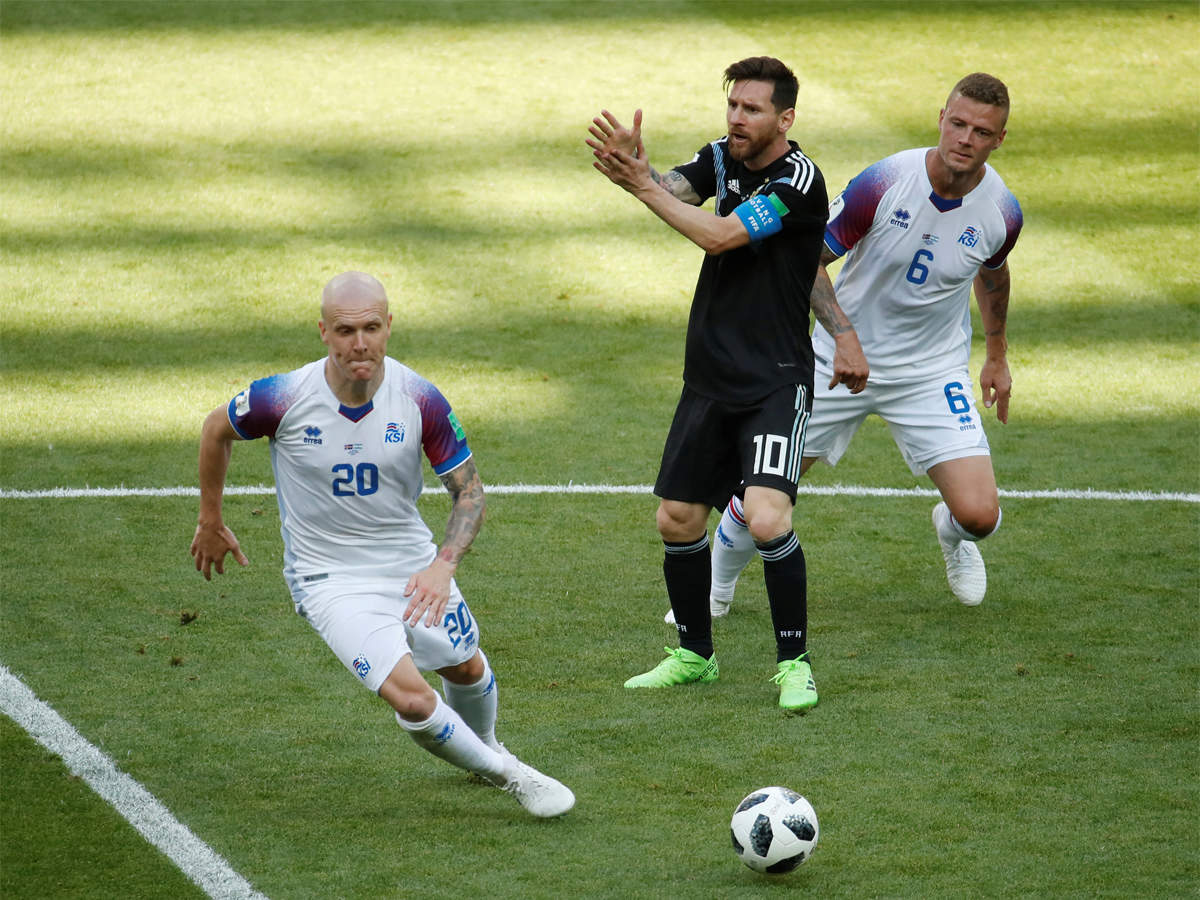 Fifa World Cup 18 Iceland Hold Argentina To 1 1 Draw Football News Times Of India