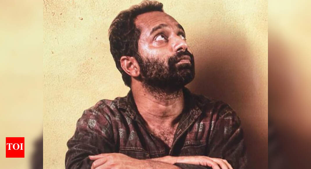 Fahadh Faasil wins the Best Actor Award at the 65th Jio Filmfare Awards ...