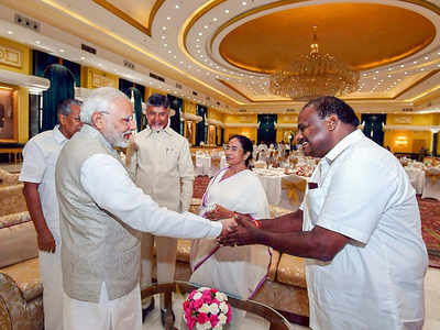 Help end Kejriwal-LG standoff, 4 opposition CMs tell PM Narendra Modi