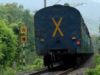 Railway authorities set to start graffiti works at station