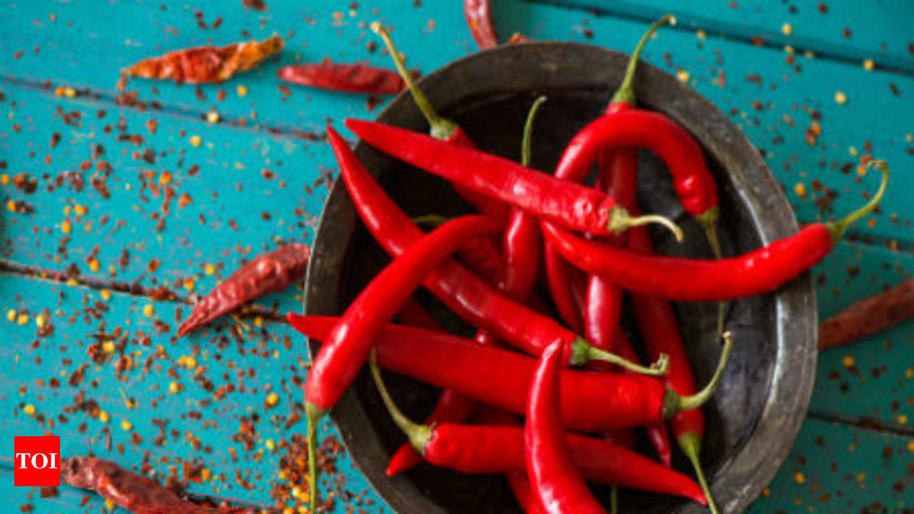 Why people advise against having red chilli powder? Facts decoded