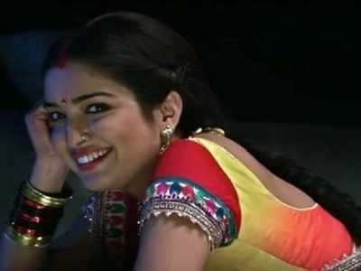 Watch: Bhojpuri actress Amrapali Dubey raps to Nicki Minaj’s ‘Chun-Li’
