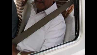 Over 80% of motorists wear seat belts, but their co-travellers remain lax: Study