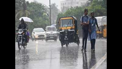 Intermittent showers in Mumbai bring dengue, malaria