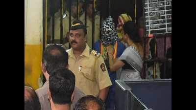 Byculla jail death : Six women staff will not be lodged in city prison for trial
