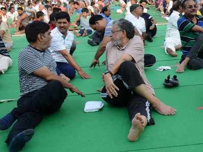 Nitish, Mamata stay away from Yoga Day event