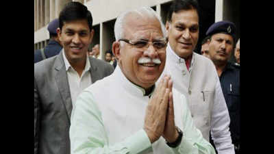 Came to meet Manohar Lal Khattar, elderly woman thrown out of venue
