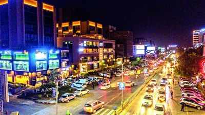 Is Sindhu Bhavan Road the new hotspot for Amdavadis?