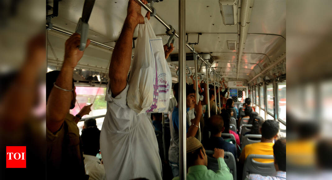 Confusion, deception, anger & losses on Day 1 of plastic ban Mumbai