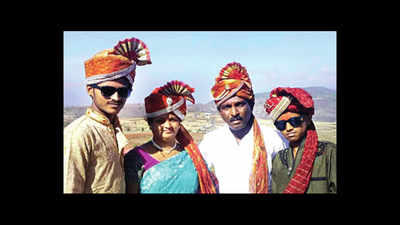 Vidhan Bhavan staffer poisons wife & 2 sons, slits own throat
