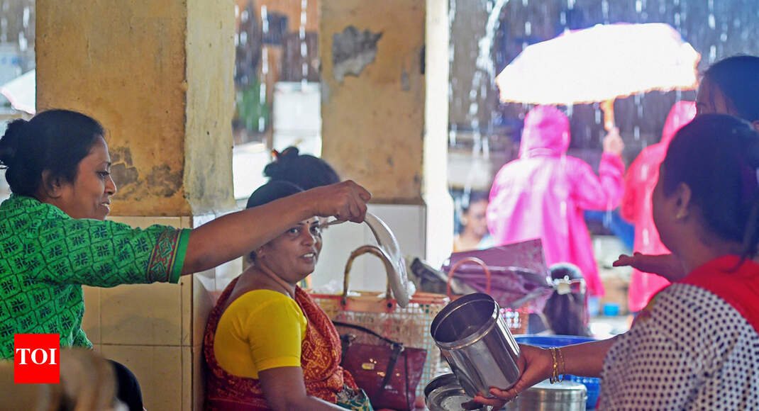 Plastic ban in Maharashtra On Day 2, banned plastics found in only 9