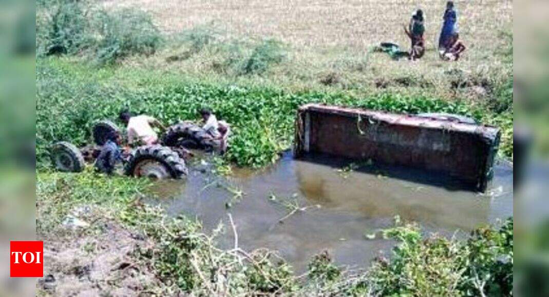 15 killed as tractor-trolley falls into canal in Yadadri | Hyderabad ...