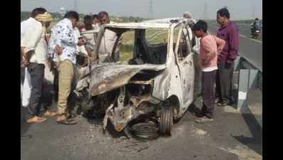 Army lieutenant charred to death in accident on Agra-Lucknow expressway