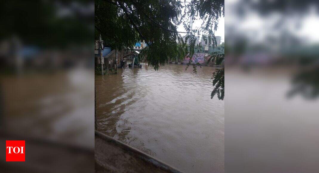 water logging in postal colony Chembur East Times of India